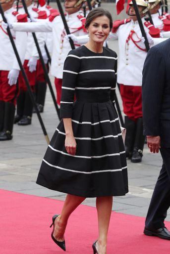 La reine Letizia d&#039;Espagne en Carolina Herrera à Lima au Pérou, le 12 novembre 2018