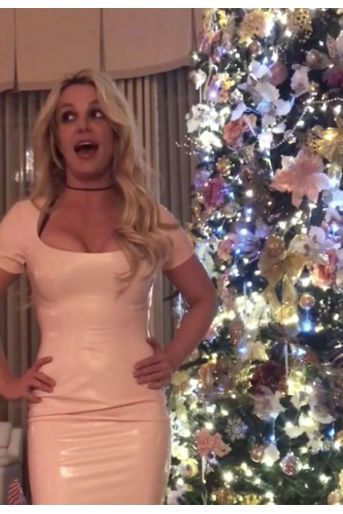Britney Spears devant son sapin 