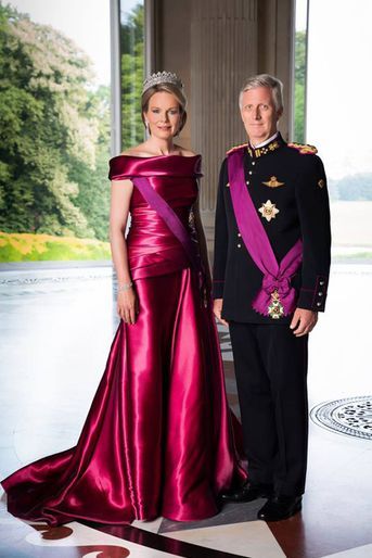 Nouveau portrait officiel de la reine des Belges Mathilde et du roi des Belges Philippe, dévoilé le 15 novembre 2018