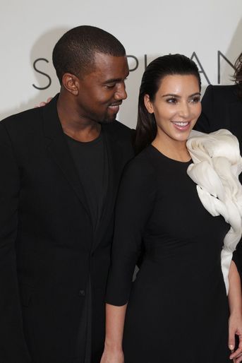 Kanye West et Kim Kardashian  à Paris lors de la Fashion Week en juillet 2012