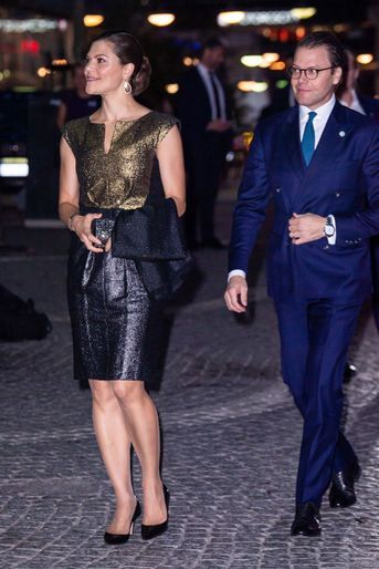 La princesse Victoria de Suède, dans une robe Escada, et le prince Daniel à Stockholm, le 25 septembre 2018