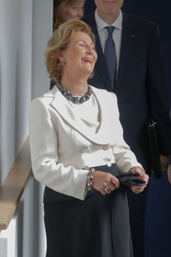 La reine Sonja de Norvège au musée national de la Céramique à Sèvres, le 23 septembre 2018