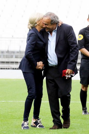 Brigitte Macron et Michel Platini.