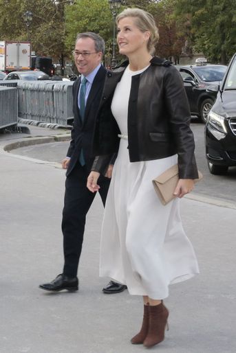 La comtesse Sophie de Wessex dans une veste en cuir Prada à Paris, le 3 octobre 2018