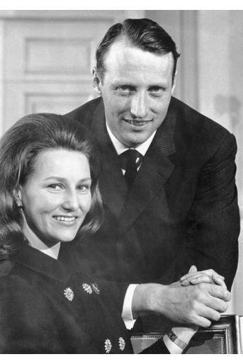 Harald et Sonja annoncent leurs fiançailles, le 20 mars 1968.
