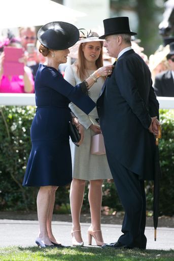 Sarah Ferguson avec le prince Andrew et la princesse Beatrice d'York au Royal Ascot, le 22 juin 2018