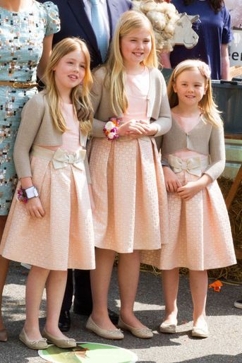 La princesse Alexia des Pays-Bas avec ses soeurs, le 26 avril 2014