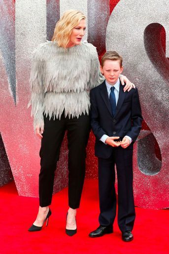 Cate Blanchett et son fils Ignatius à la première de d'"Ocean's 8" à Londres le 13 juin 2018
