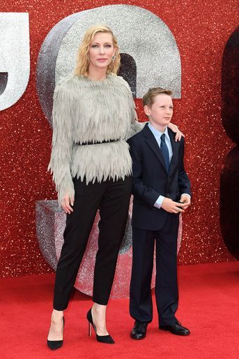 Cate Blanchett et son fils Ignatius à Londres, le 13 juin 2018.
