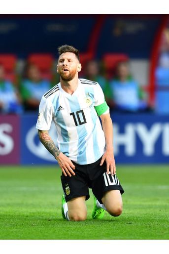 Les Larmes De Messi, Après La Victoire De La France Contre L'Argentine En 8e De Finale De La Coupe Du Monde 2018   ( 11