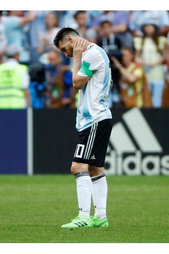Les Larmes De Messi, Après La Victoire De La France Contre L'Argentine En 8e De Finale De La Coupe Du Monde 2018   ( 17
