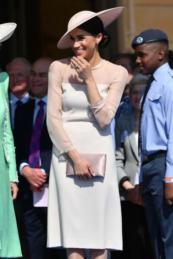 Meghan Markle dans les jardins de Buckingham Palace à Londres, le 22 mai 2018