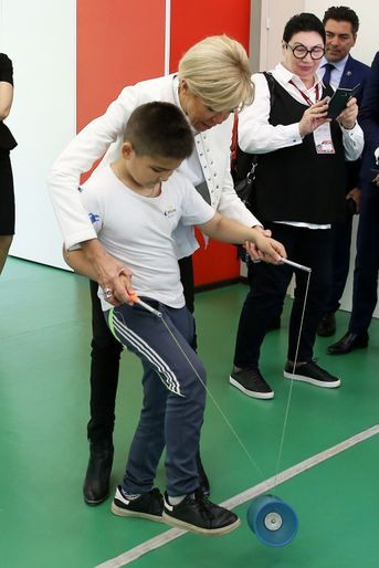 Brigitte Macron vendredi en visite au cirque Upsala à Saint-Pétersbourg.