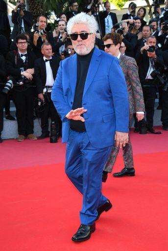 Pedro Almodovar monte les marches à Cannes le 11 mai 2018