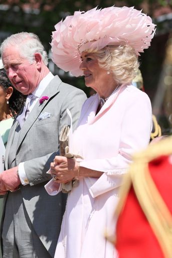 La duchesse de Cornouailles Camilla coiffée d&#039;un chapeau de Philip Treacy, le 19 mai 2018