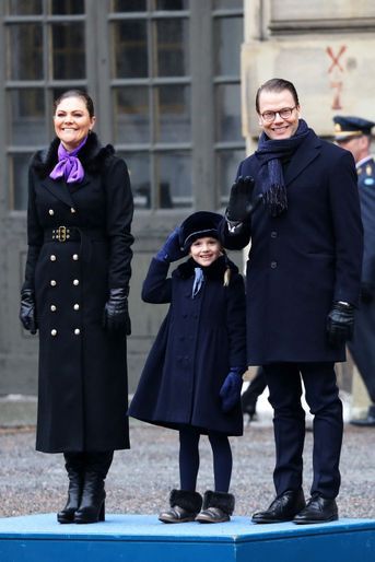 La princesse Estelle de Suède avec ses parents la princesse Victoria et le prince Daniel à Stockholm, le 12 mars 2018