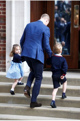 Le Prince George Et La Princesse Charlotte Rencontrent Leur Petit Frère 5