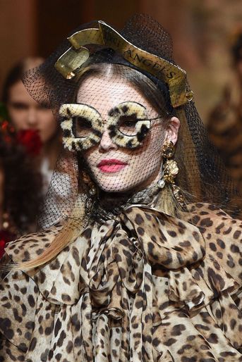 Habits de panthère griffés Dolce & Gabbana à Milan