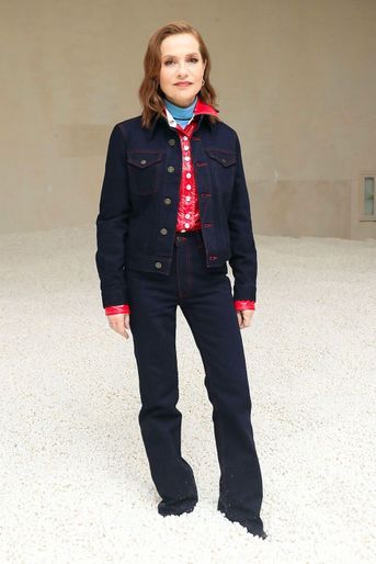 Isabelle Huppert au défilé Calvin Klein