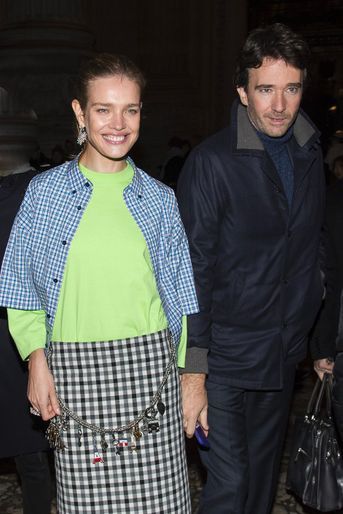 Natalia Vodianova et Antoine Arnault au défilé Berluti pendant la Fashion Week