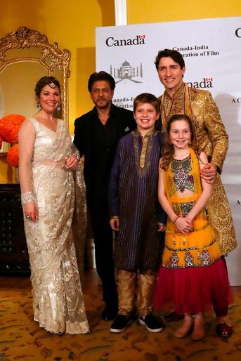 Justin Trudeau, Sophie Grégoire et Shah Rukh Khan à Bombay, le 20 février 2018.