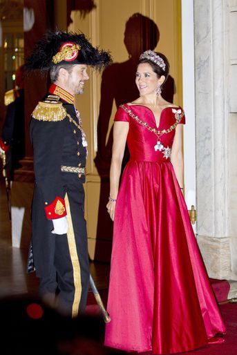 La princesse Mary de Danemark avec son époux le prince héritier Frederik à Copenhague, le 1er janvier 2018