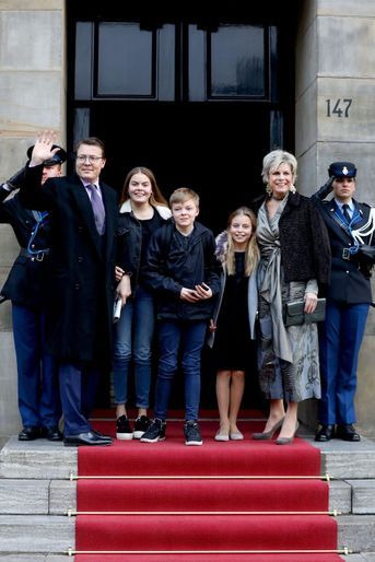 La princesse Laurentien et le prince Constantijn des Pays-Bas et leurs trois enfants à Amsterdam, le 3 février 2018