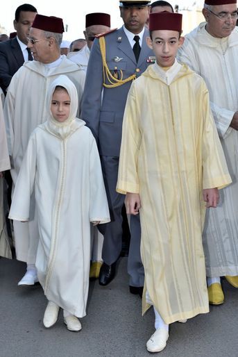 La princesse Lalla Khadija du Maroc avec son frère le prince Moulay El Hassan, le 22 janvier 2016