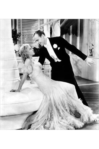Bien avant eux, Ginger Rogers et Fred Astaire formèrent un des couples mythiques de la comédie musicale américaine. Bien que pas officiellement ensemble dans la vraie vie, aucun des deux ne trouva, dans toute leur vie, d'alter ego si adulé qu'ils ne le furent l'un pour l'autre à l'occasion de plusieurs films dans les années 30. 