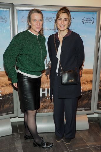 Julie Gayet et la réalisatrice Stéphanie Gillard au MK2 Bibliothèque, à Paris, le 26 janvier 2018.