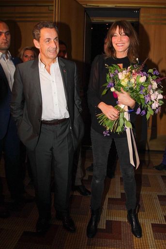 Nicolas Sarkozy et Carla Bruni à la sortie de l'un de ses concerts le 23 octobre 2017