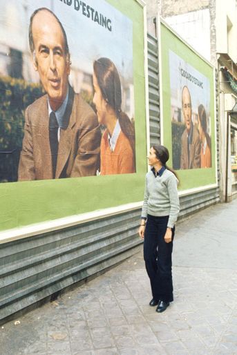 Jacinte Giscard d'Estaing apparaît sur l'affiche de la campagne présidentielle de son père en 1974.