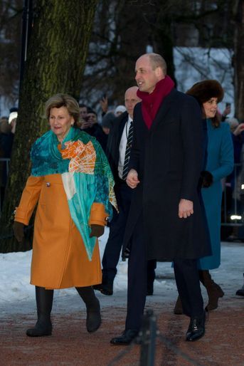 La duchesse de Cambridge et le prince William avec la reine Sonja de Norvège à Oslo, le 1er février 2018