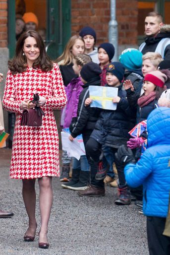 La duchesse de Cambridge dans un manteau Catherine Walker à Stockholm, le 31 janvier 2018 