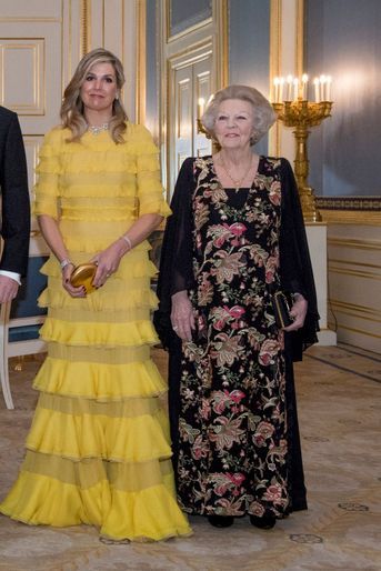 La reine Maxima des Pays-Bas et l'ex-reine Beatrix à La Haye, le 20 mars 2018