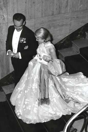 Soirée de gala à l’Opéra de Monte-Carlo, le 18 avril, jour du mariage civil.