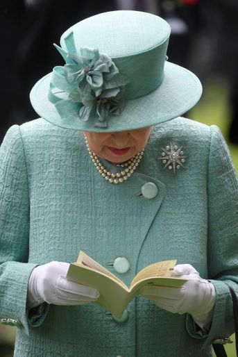 La reine Elizabeth II au Royal Ascot, le 23 juin 2017