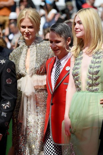 Nicole Kidman, Elle Fanning avec le réalisateur de «How To Talk To Girls At Parties» à Cannes, le 21 mai 2017.