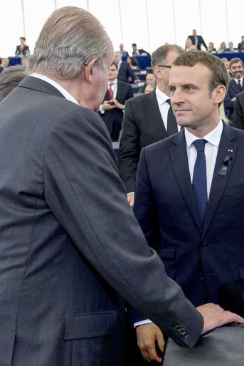 L&#039;ancien roi Juan Carlos d&#039;Espagne avec Emmanuel Macron à Strasbourg, le 1er juillet 2017