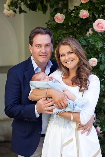 La princesse Madeleine de Suède et Chris O'Neill avec leur fils le prince Nicolas en juillet 2015