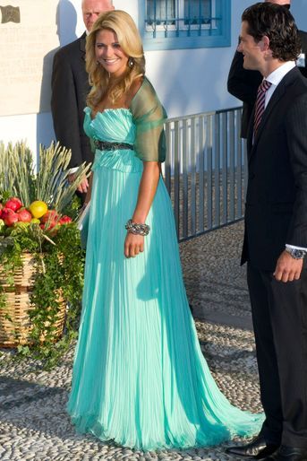 La princesse Madeleine de Suède dans une robe Roberto Cavalli le 28 août 2010