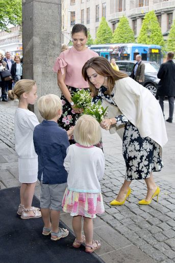 La princesse Victoria de Suède avec la princesse Mary de Danemark à Stockholm, le 30 mai 2017