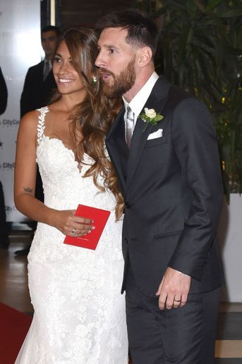 Lionel Messi et Antonella Roccuzzo se sont mariés vendredi en Argentine