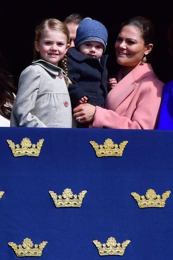 Les princesses Victoria et Estelle et les princes Daniel et Oscar à Stockholm, le 30 avril 2017