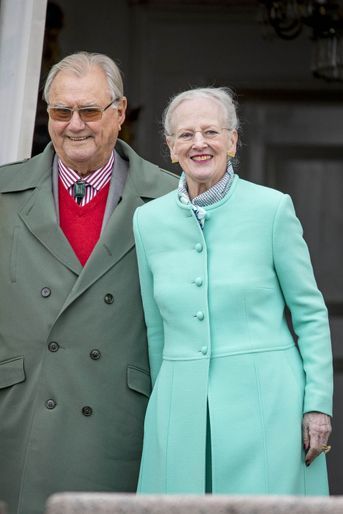 La reine Margrethe II de Danemark et le prince Henrik à Marselisborg, le 15 avril 2017