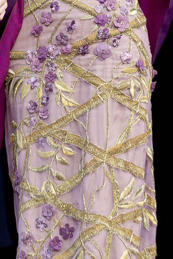 Détail de la robe de la reine Maxima des Pays-Bas à Amsterdam, le 28 avril 2017