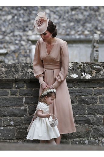 Le Prince George Et La Princesse Charlotte Au Mariage De Leur Tante Pippa Middleton 1
