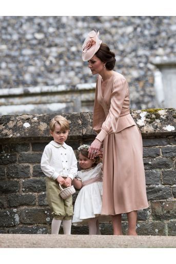 Le Prince George Et La Princesse Charlotte Au Mariage De Leur Tante Pippa Middleton 8
