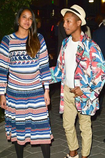 Helen Lasichanh enceinte avec Pharrell Williams en septembre 2016. 
