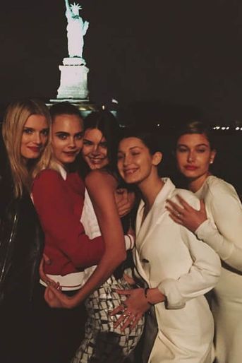 Kendall avec ses copines mannequins.